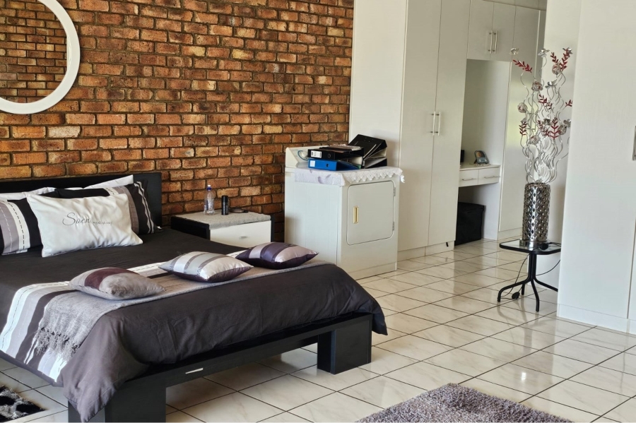 3 Bedroom Property for Sale in Oranjeville Free State